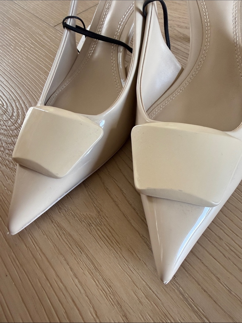 Zara Cream Patent Slingback Pointed Pumps with Decorative Front - Picture 5 of 5